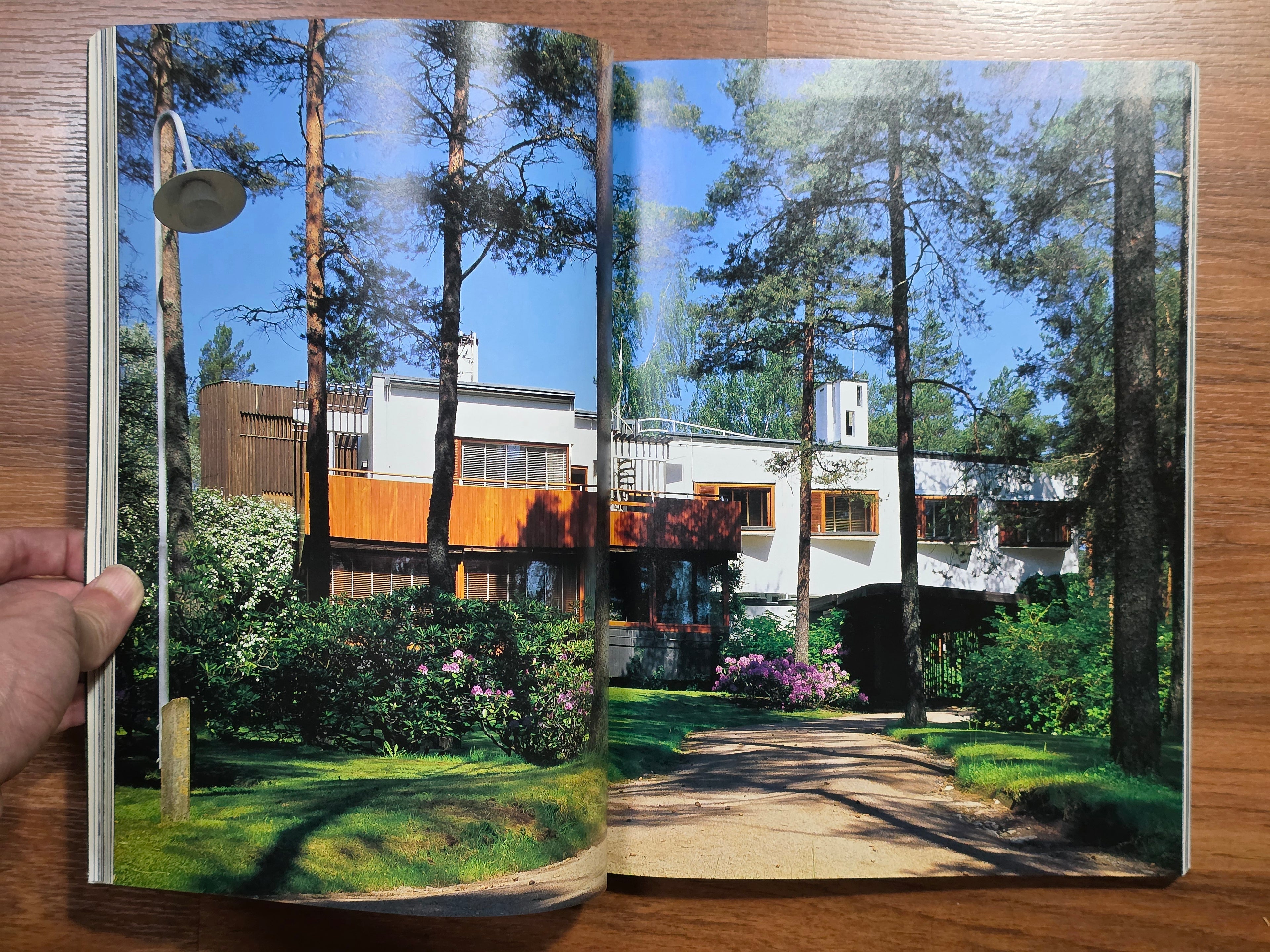 A+U June 1998 Extra Edition
Alvar Aalto Houses
Timeless Expressions