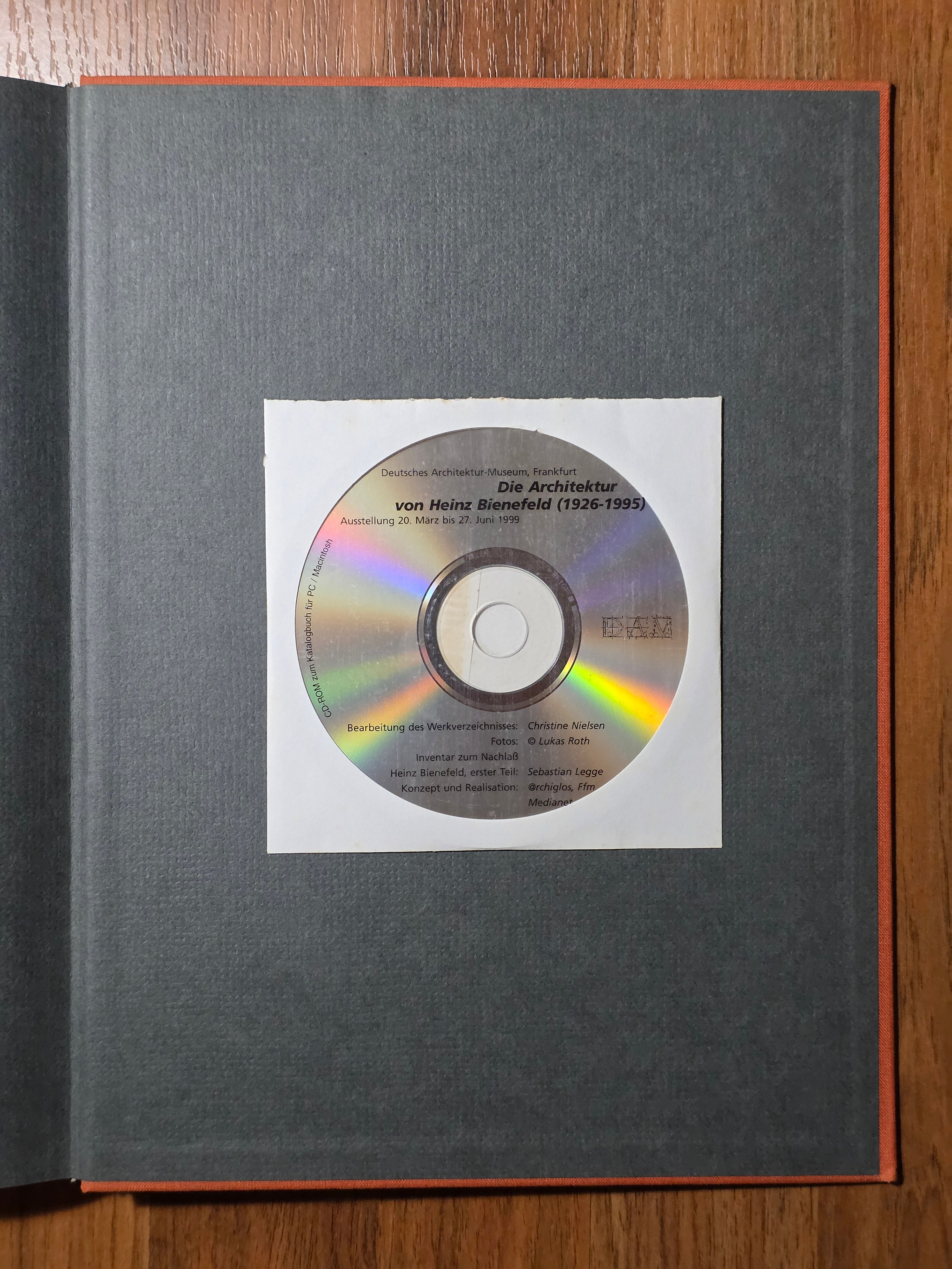 Heinz  Bienefeld 1926-1995
(Hardcover)